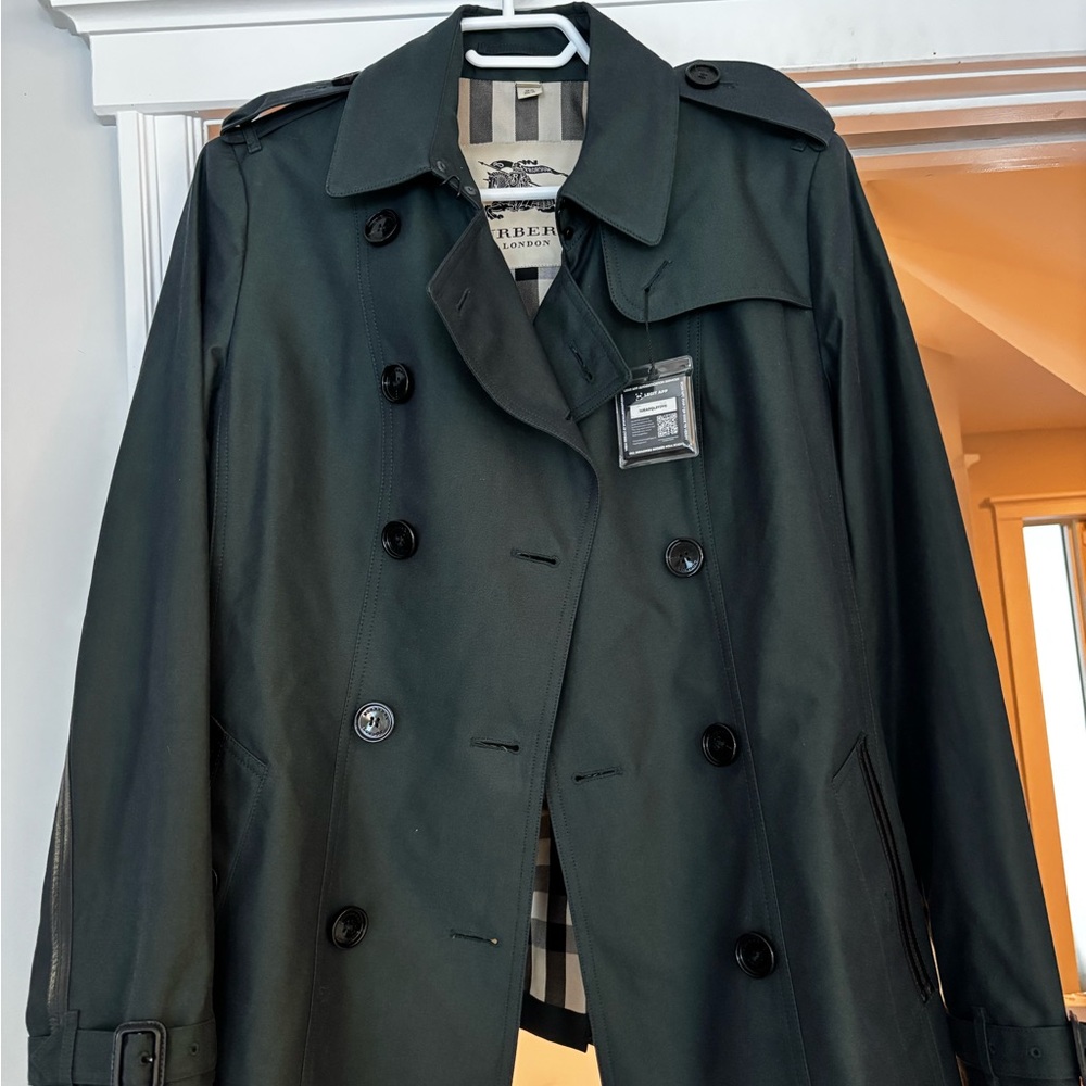 Burberry Dark Green Trench Coat with Check Lining